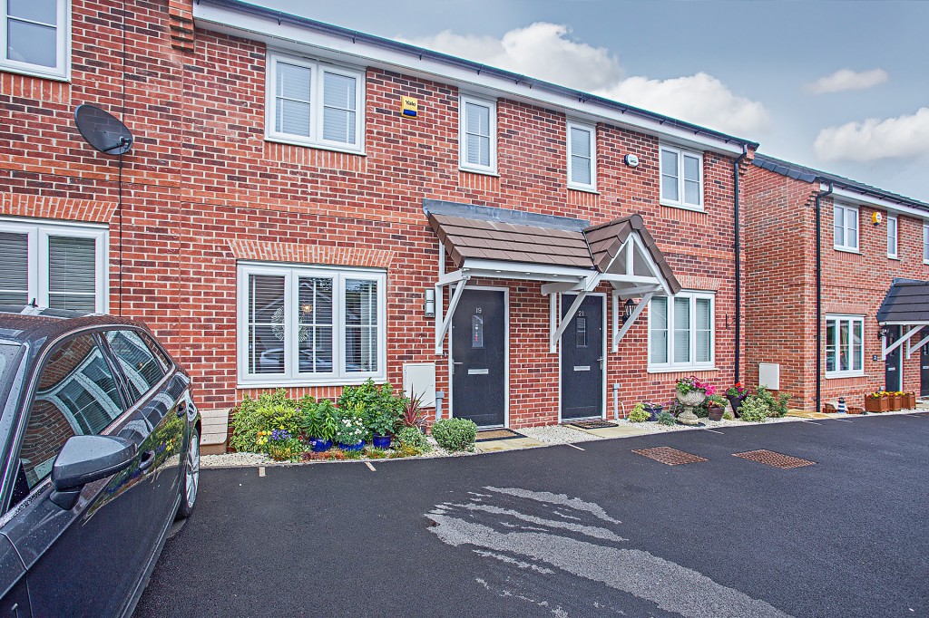 2bedroom mews for sale in Archer Drive, Cheswick Green, Solihull