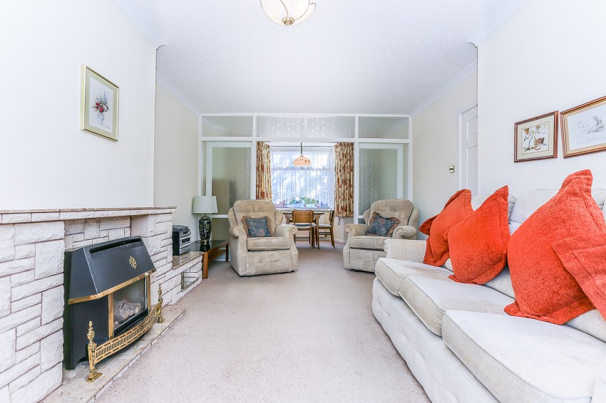 3bedroom semidetached house for sale in Leafield Road, Solihull
