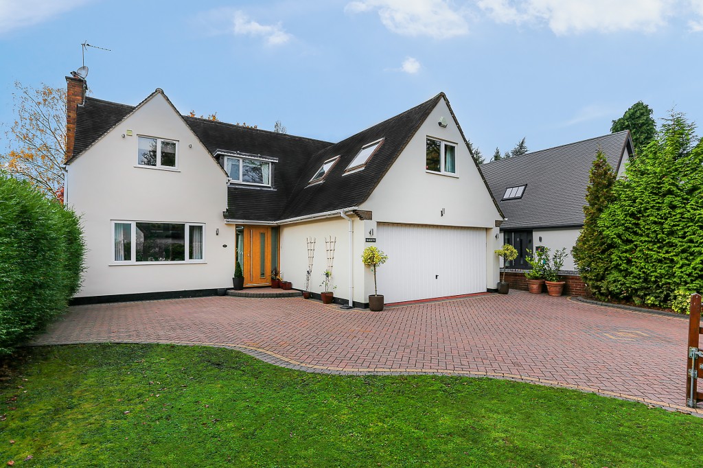 4bedroom detached house for sale in Ashlawn Crescent, Solihull