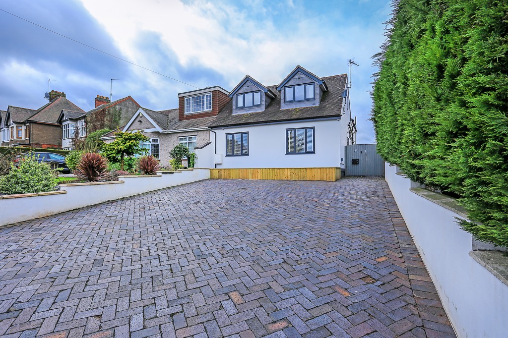 4bedroom semidetached house for sale in Road South, Coventry