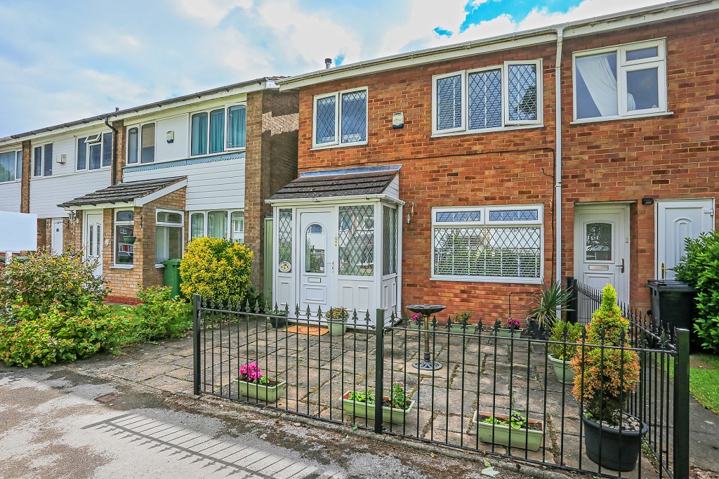 3bedroom town house for sale in Stockwell Rise, Solihull