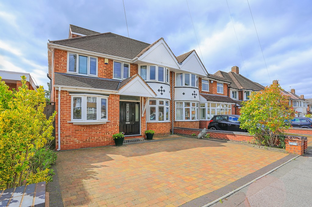 5bedroom semidetached house for sale in Kimberley Road, Solihull