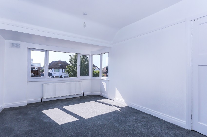 3bedroom semidetached house for sale in Pierce Avenue, Solihull
