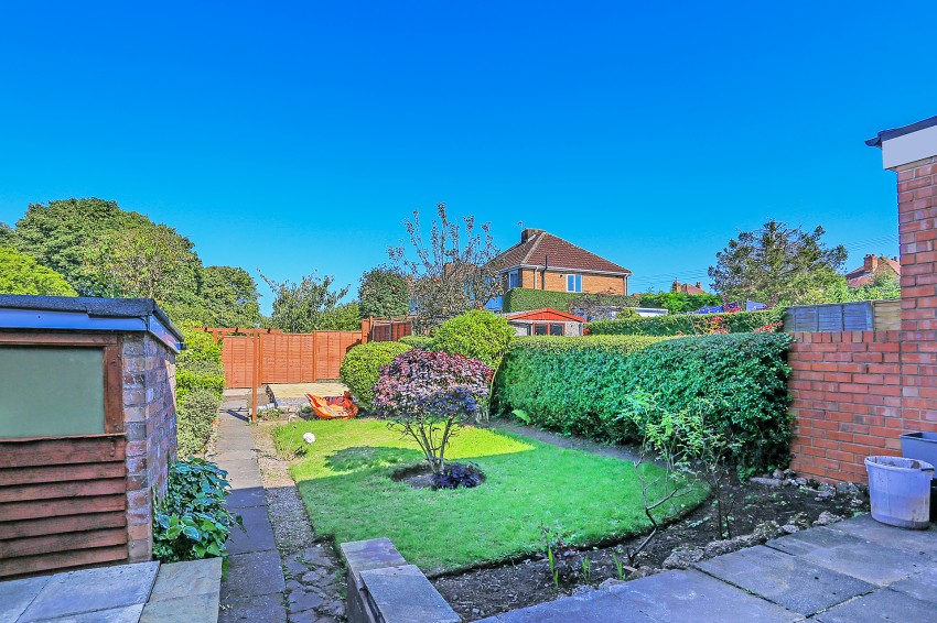 3bedroom semidetached house for sale in Pierce Avenue, Solihull