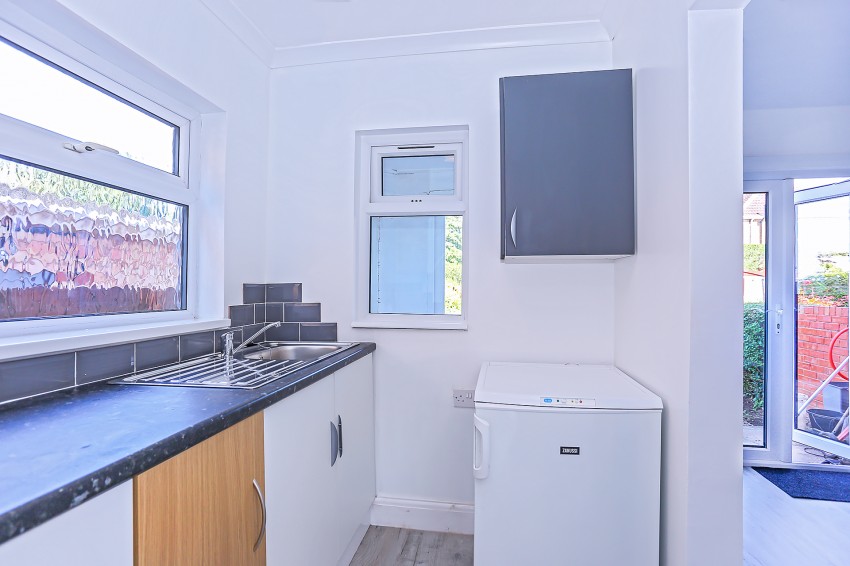 3bedroom semidetached house for sale in Pierce Avenue, Solihull