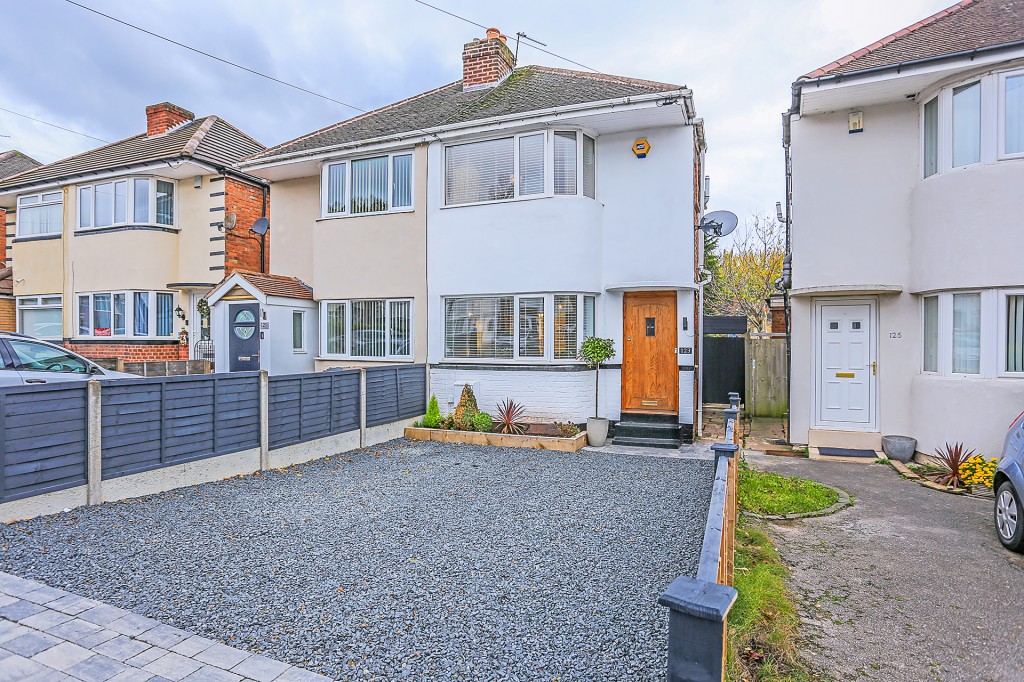 2bedroom semidetached house for sale in Castle Lane, Solihull