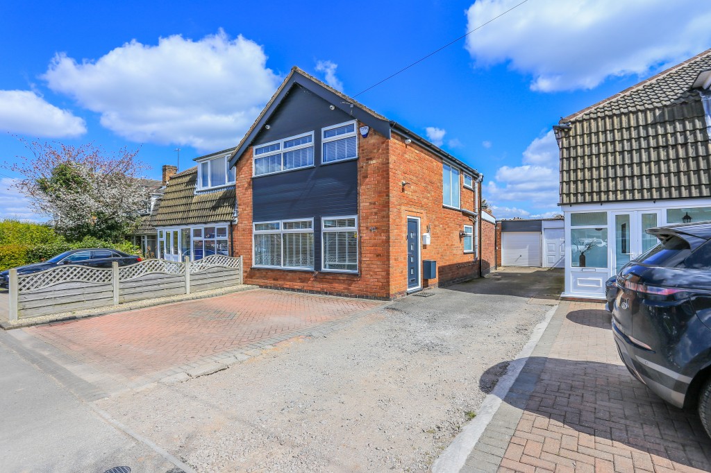 3bedroom semidetached house for sale in Fallowfield Road, Solihull
