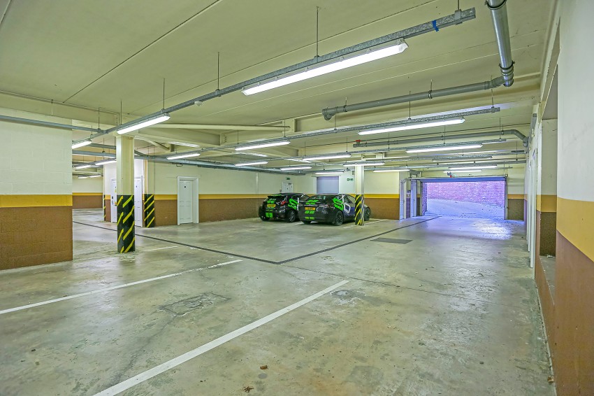 Images for Arden Oak, 581 Warwick Road, Solihull EAID: BID:simonburt