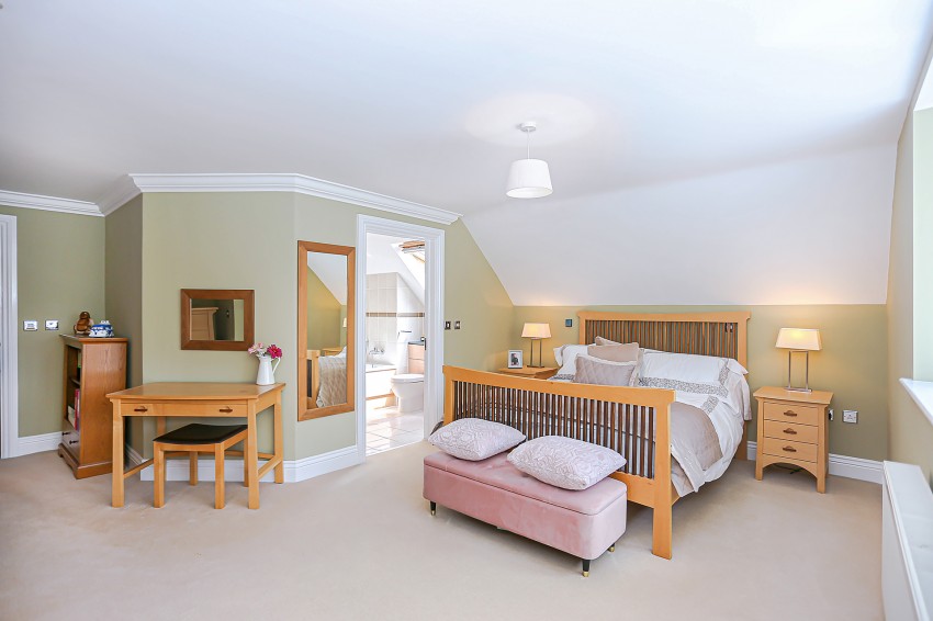 Images for Arden Oak, 581 Warwick Road, Solihull EAID: BID:simonburt