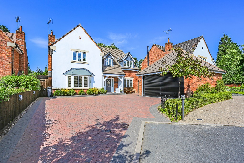 4bedroom detached house for sale in Norton Lane, Tidbury Green, Solihull