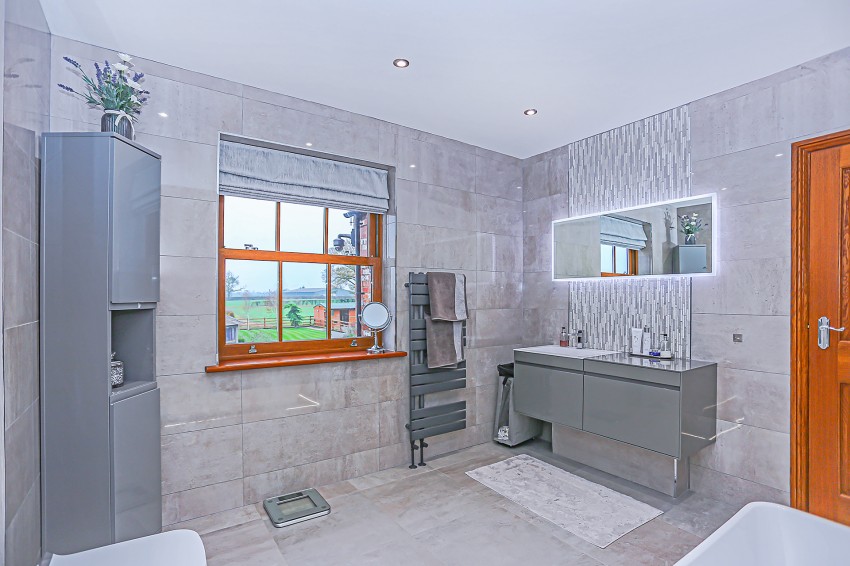 10bedroom detached house for sale in Mythe Lane, Witherley, Atherstone