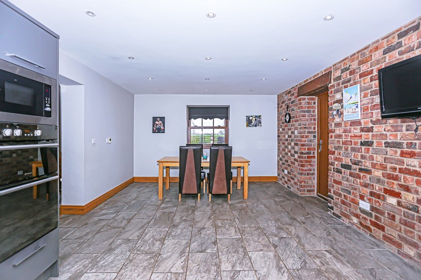 10bedroom detached house for sale in Mythe Lane, Witherley, Atherstone