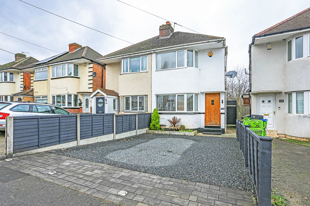 2bedroom semidetached house for sale in Castle Lane, Solihull